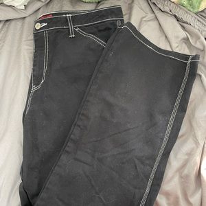 Black Dickie’s carpenter pants